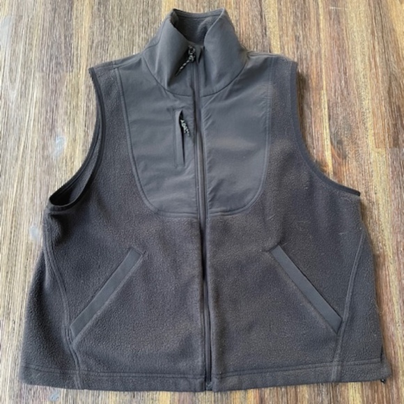 Lululemon Fleece + Ripstop Hiking Vest Sz 4 - Picture 2 of 8